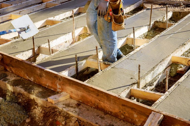 Foundation Problems Irving TX | Early Warning Signs & Solutions