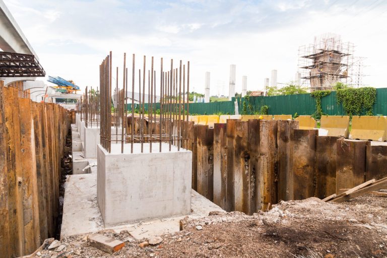 Steel Pilings vs Concrete Pilings
